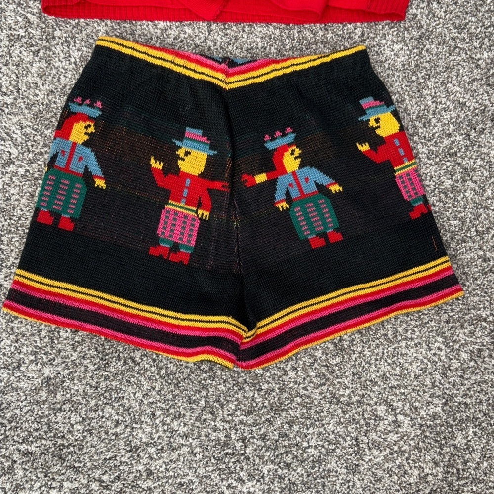 1970s Betsey Johnson Alley Cat Knit Two Piece Halter Set in Happy People Print - Picture 11 of 11